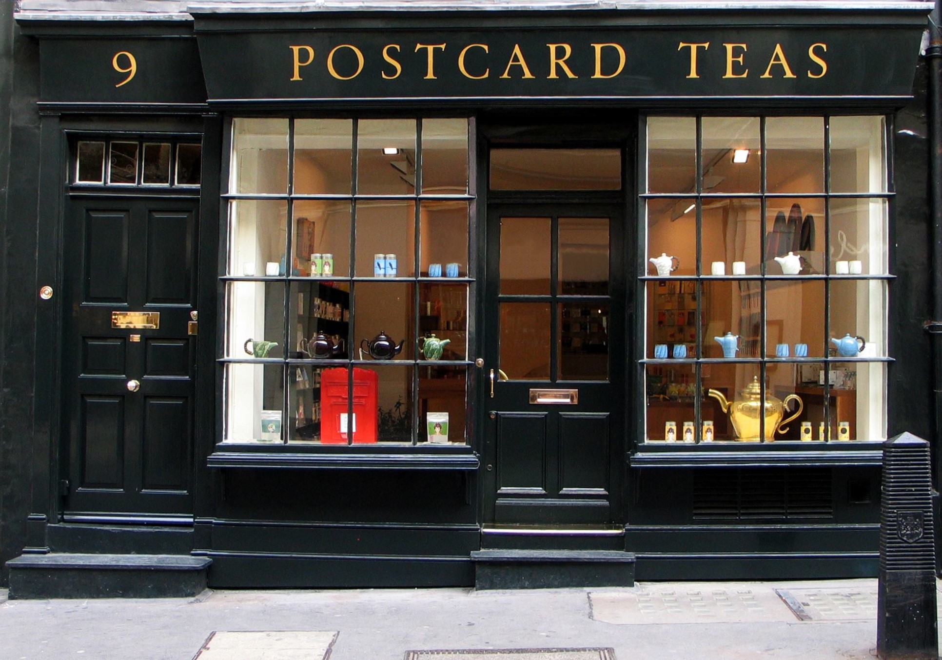 Postcard Tea, London England