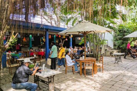Colombo neighborhood tea rooms