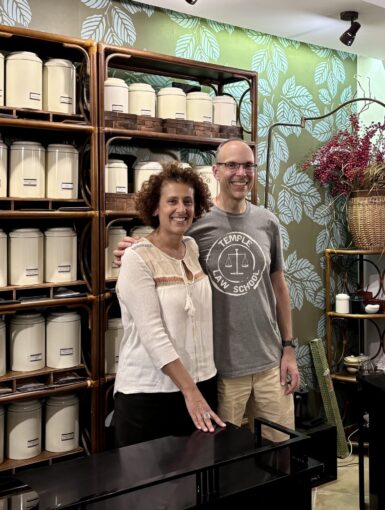 Tea Sellers in Italy