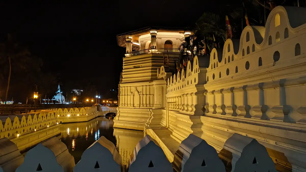 Sacred Temple of Tooth Relic, Kandy